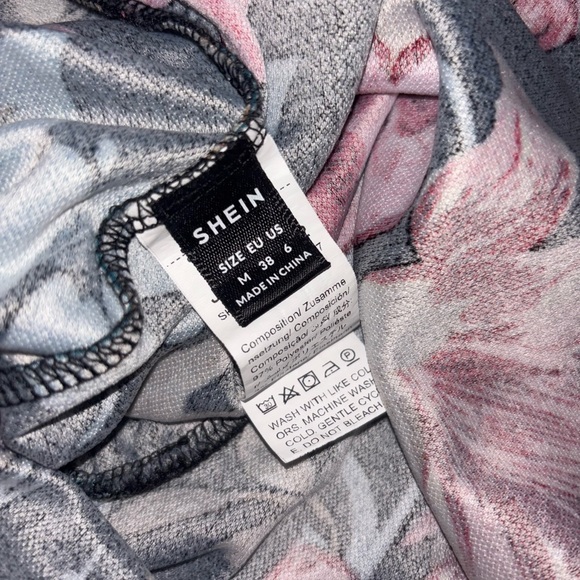 Floral Print Bodysuit bundle 4 items for $20 - Picture 4 of 4